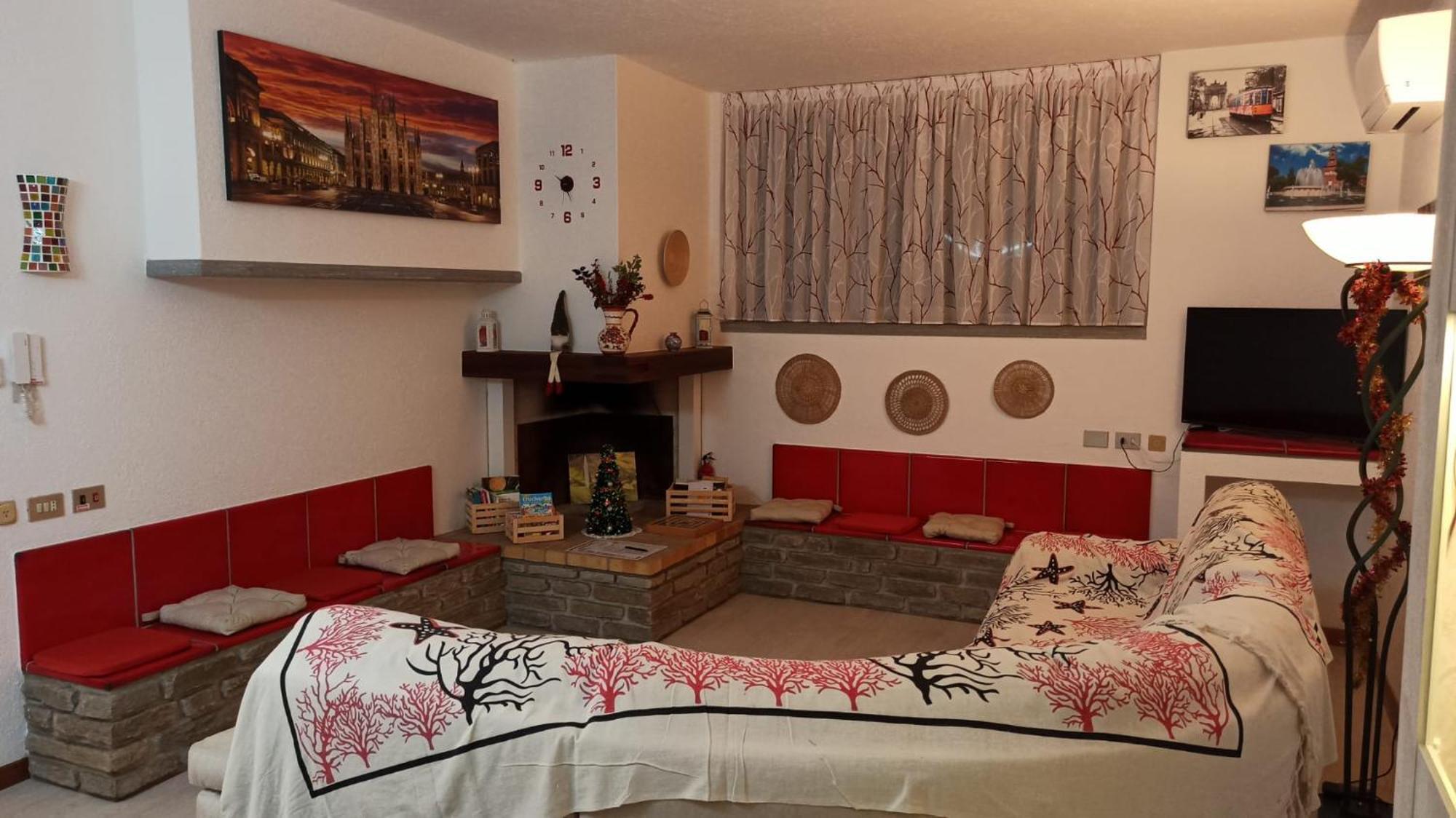 Merone Lukas Home Con Il Cuore Appartamento 3 Camere Al Piano Terra E Appartamento 1 Camera In Taverna מראה חיצוני תמונה