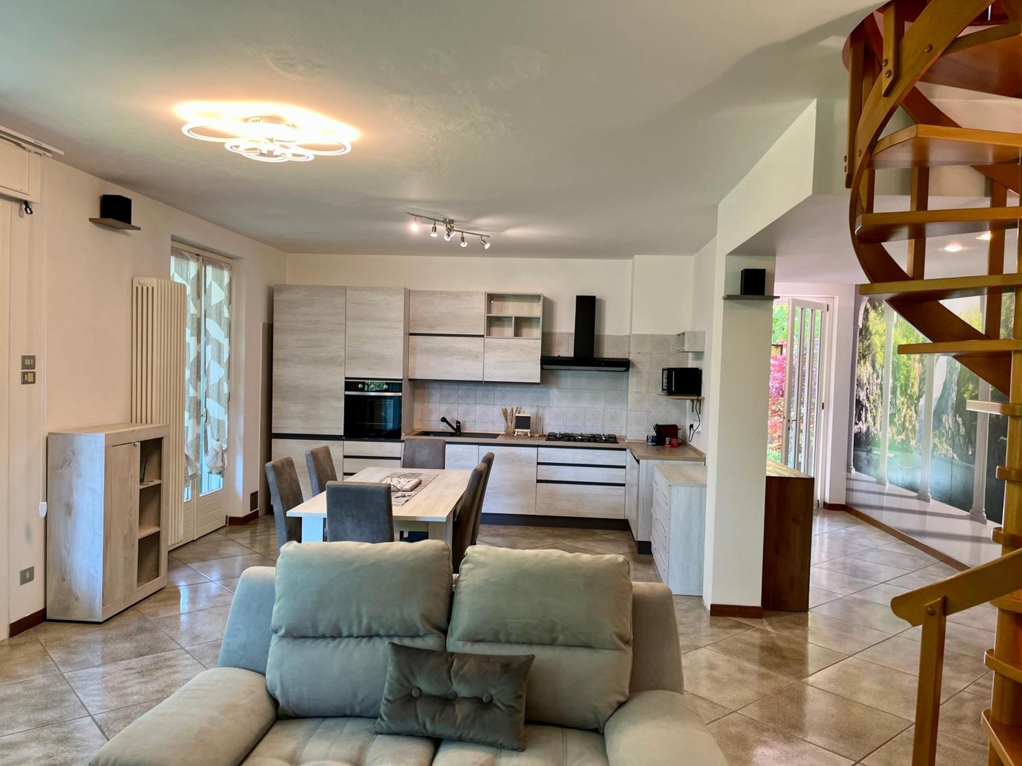 Merone Lukas Home Con Il Cuore Appartamento 3 Camere Al Piano Terra E Appartamento 1 Camera In Taverna מראה חיצוני תמונה